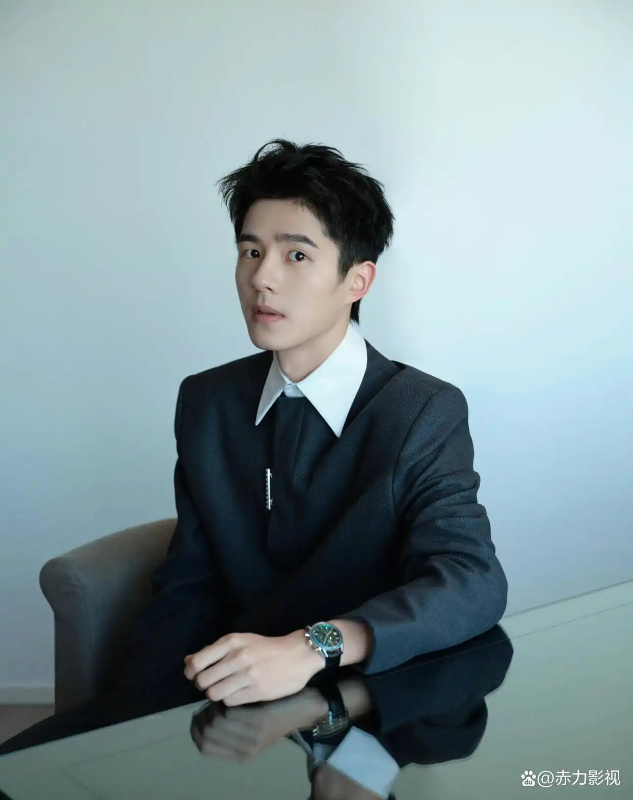 影坛巨头票房奖项江湖地位_娱乐圈地位之王_娱乐圈明星地位排名