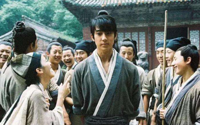 吴尊退出娱乐圈了吗_飞轮海 成员现状 台男团 发展历程