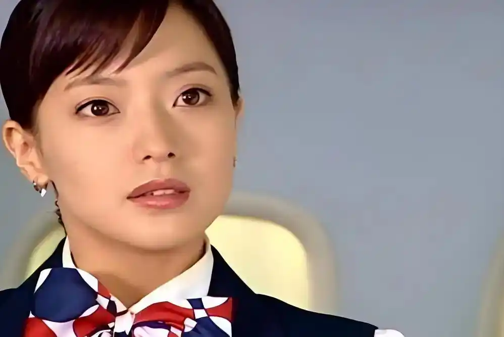 韩国整容文化_韩剧整容女明星_韩剧女主整容前后对比