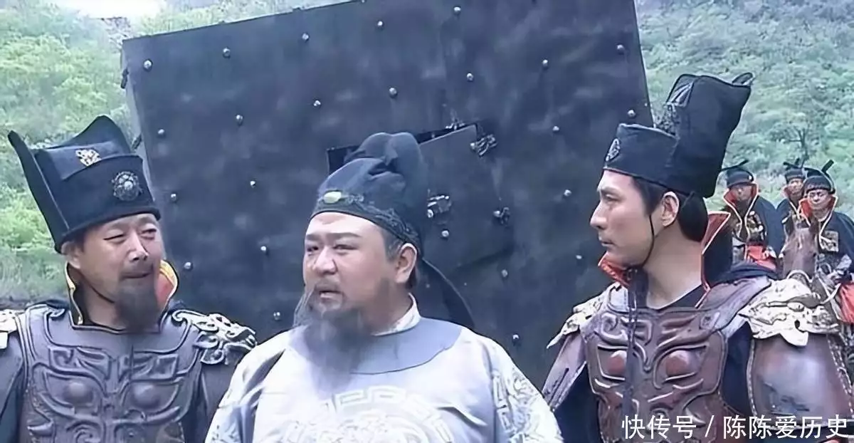 神探狄仁杰2在线观看_神探狄仁杰千牛卫右威卫谁更厉害_唐朝最反常一幕皇帝2000保镖打赢了硬仗