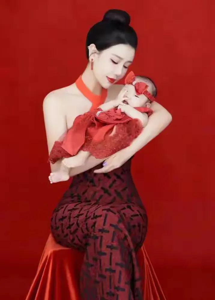 网红八卦王四妹是谁呀-_网红安若溪离婚带娃_美女网红安若溪情人节出轨